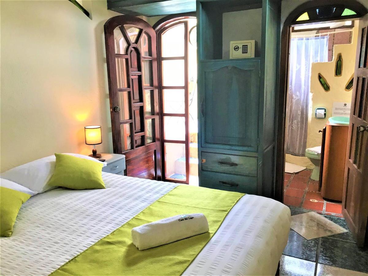 Casa del Lago Lodging House Puerto Ayora  Esterno foto