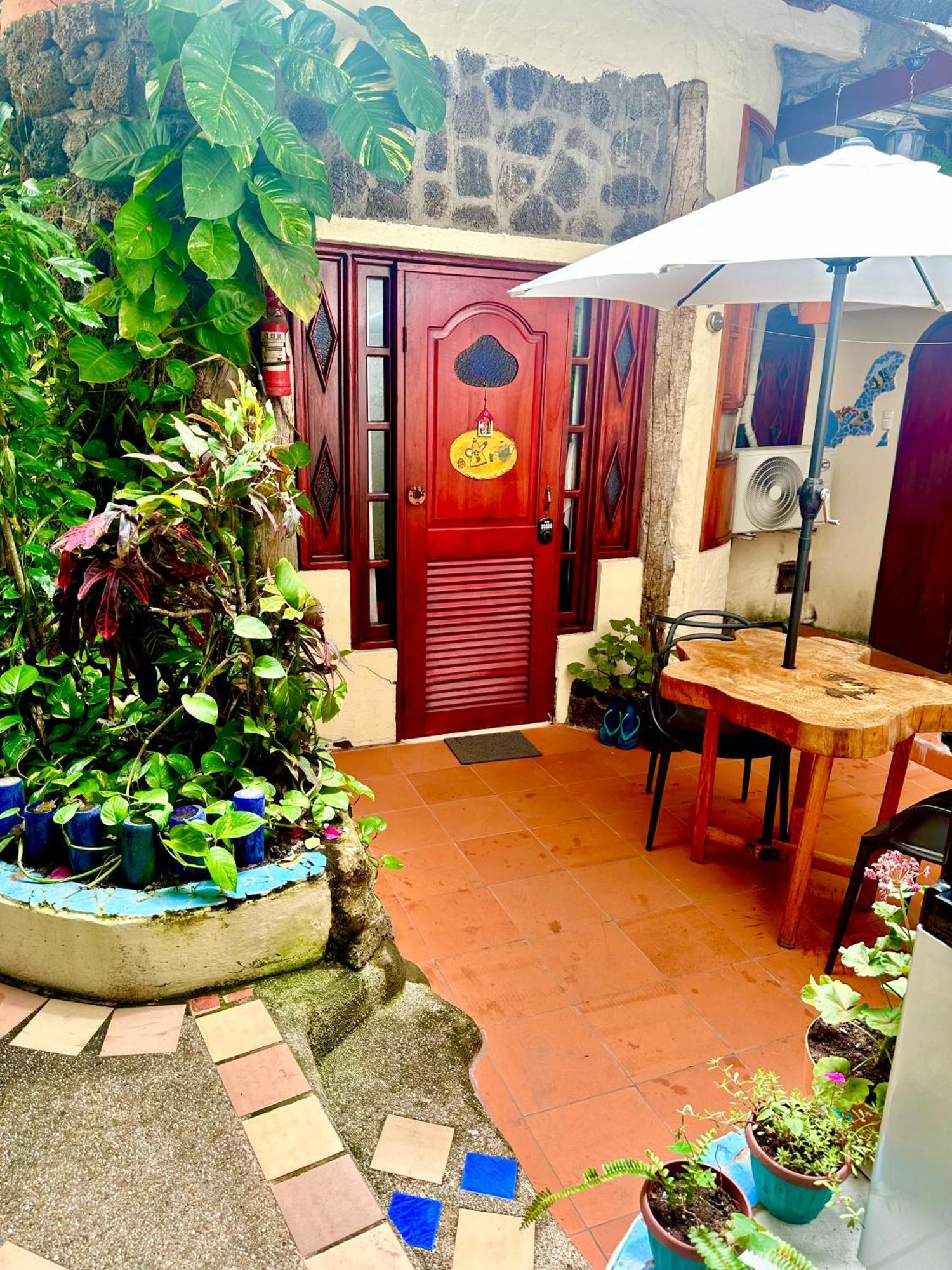 Casa del Lago Lodging House Puerto Ayora  Esterno foto