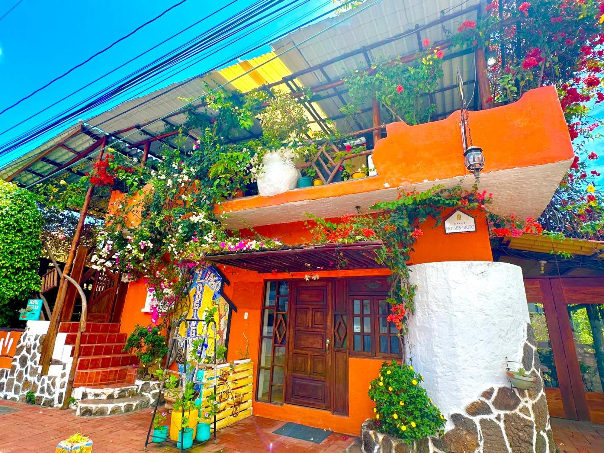 Casa del Lago Lodging House Puerto Ayora  Esterno foto