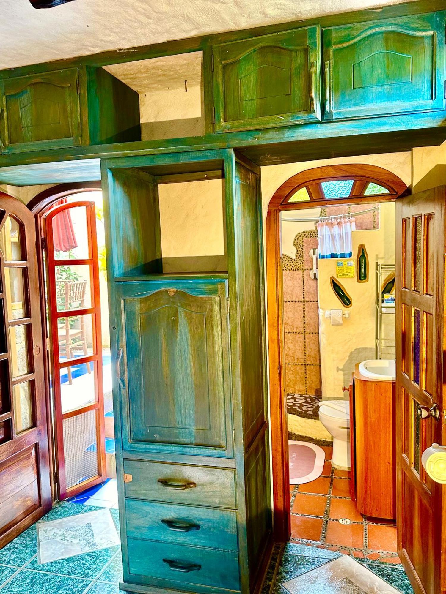 Casa del Lago Lodging House Puerto Ayora  Esterno foto